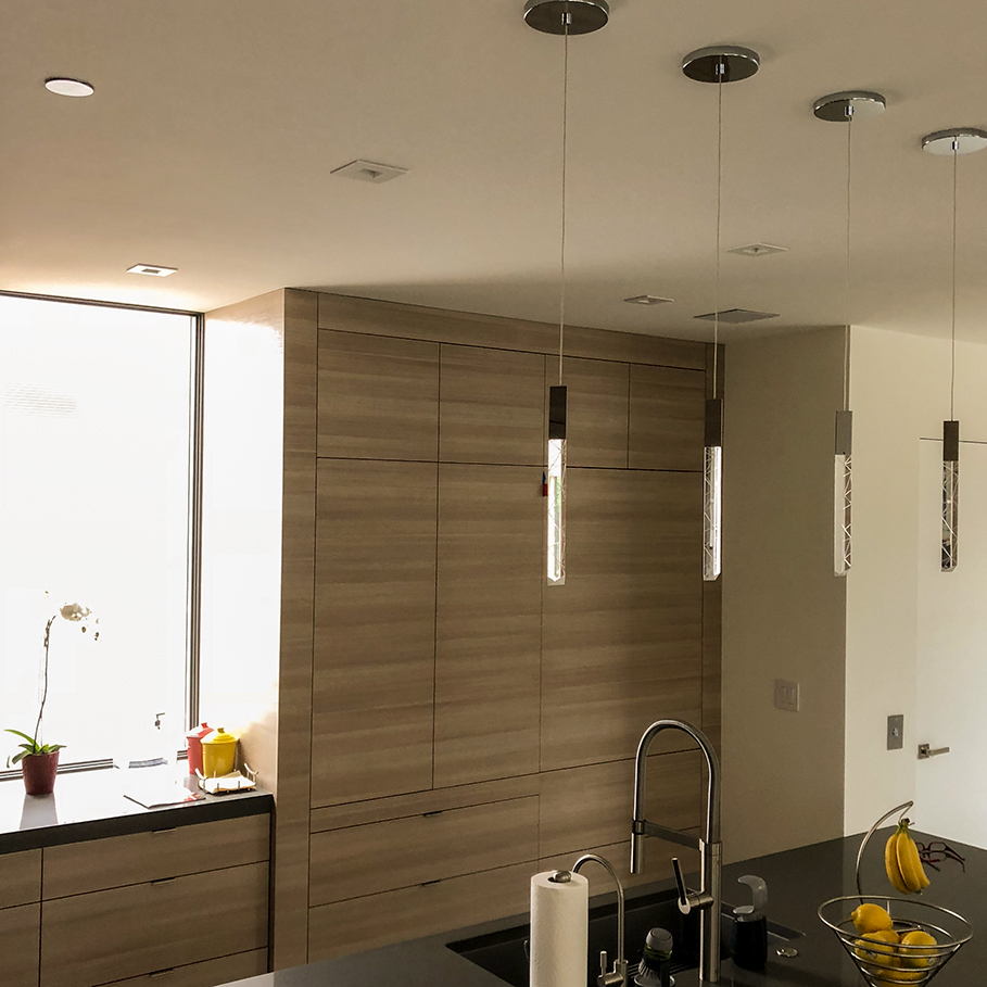 Modern style kitchen cabinets